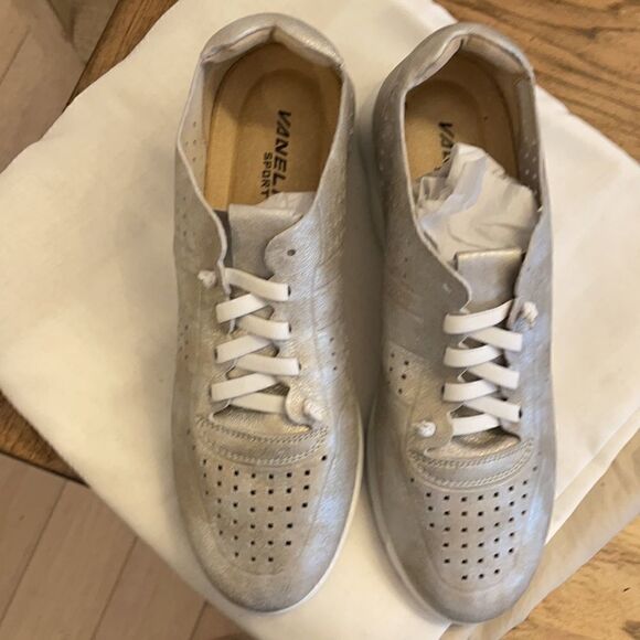 VANELI SPORT SNEAKERS. NEW - Picture 2 of 7